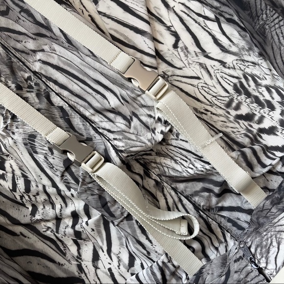 Alexander McQueen x Samsonite Black Label Limited Edited Luggage - Picture 8 of 16